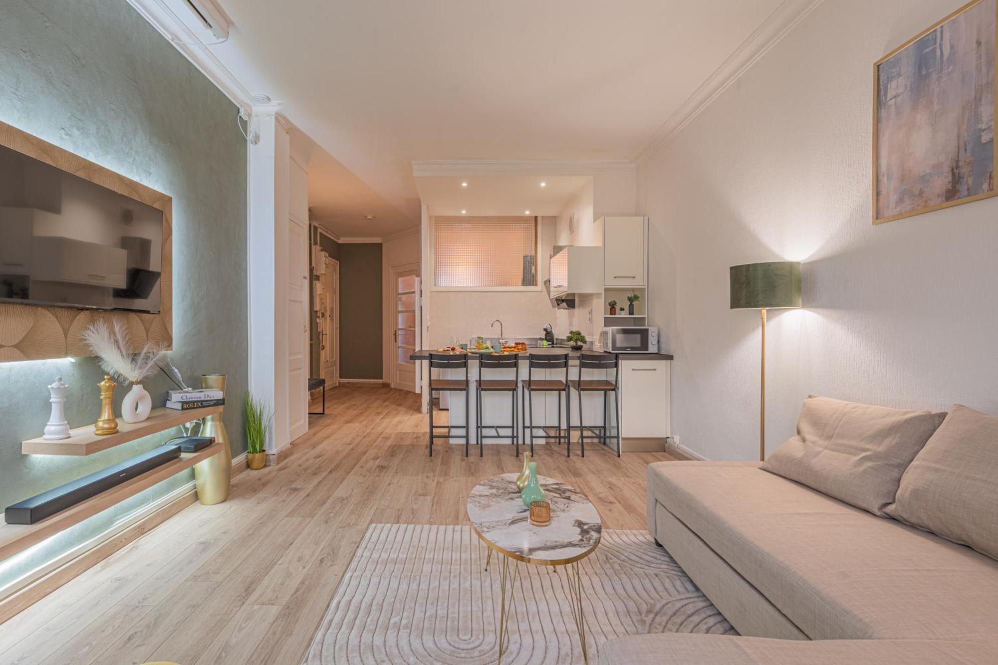 شقة Luxury Cinephile - Netflix - 2 Balcons - Garage Prive - Minibar غرونوبل المظهر الخارجي الصورة