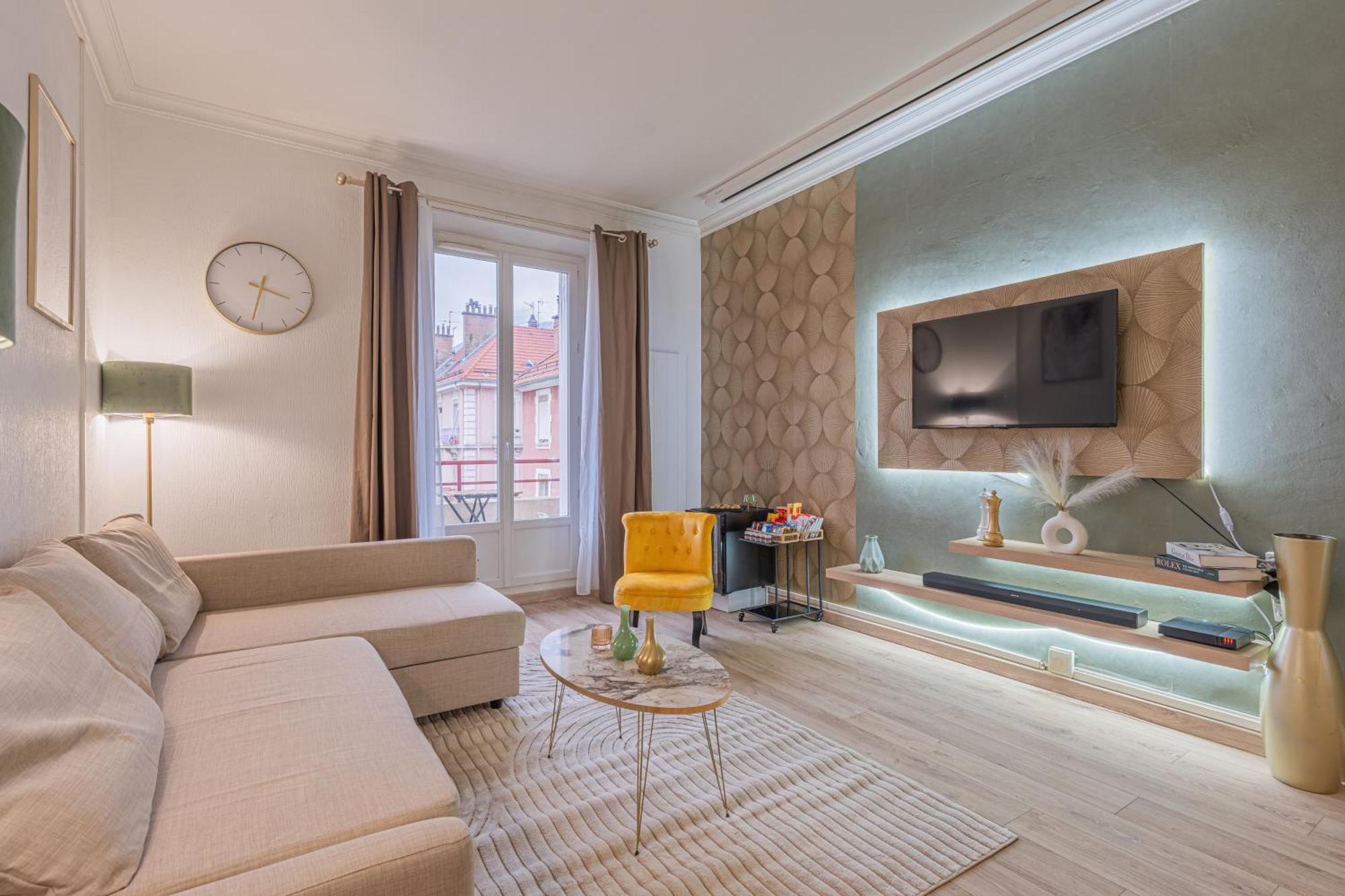 شقة Luxury Cinephile - Netflix - 2 Balcons - Garage Prive - Minibar غرونوبل المظهر الخارجي الصورة
